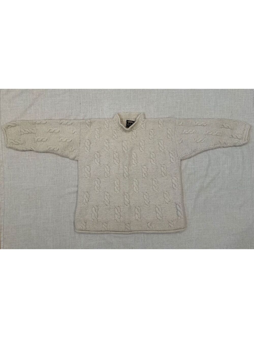 Vintage Cadena Ecuadorian Off-White Wool Handknit Women's Cable Pullover Sweater